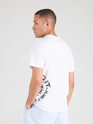 Nike Sportswear T-Shirt 'SPIRAL' in Weiß