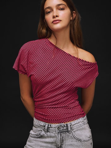 Bershka T-Shirt in Pink