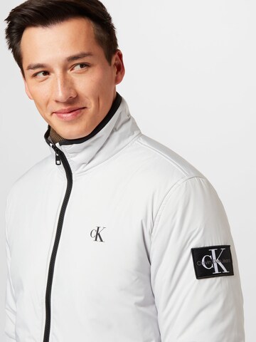 Calvin Klein Jeans Prechodná bunda 'HARRINGTON' - biela