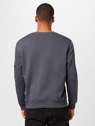 ALPHA INDUSTRIES Sweatshirt i grå