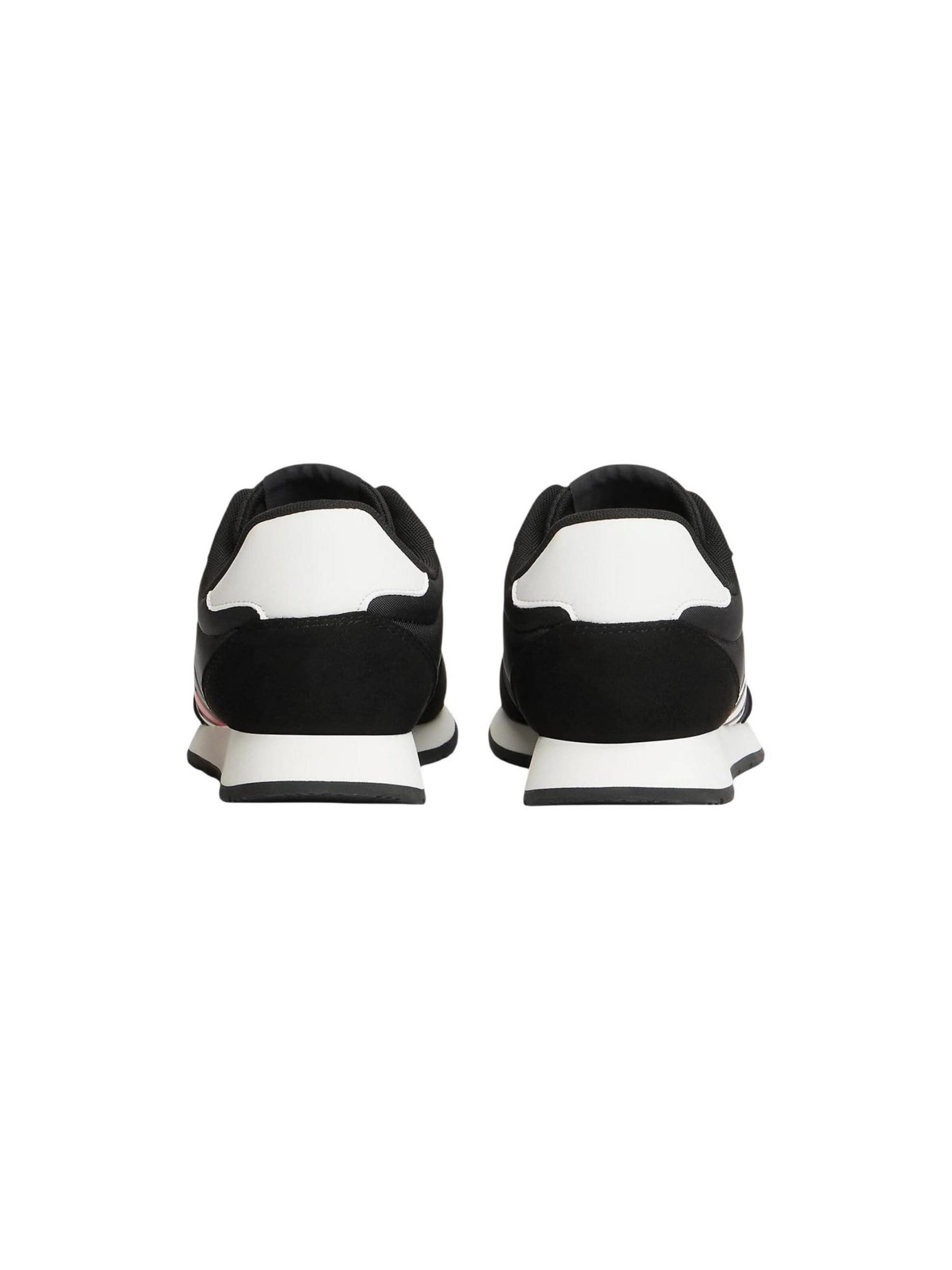 Sneaker bassa 'EM0EM01709' di Tommy Jeans in nero