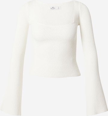 HOLLISTER Sweater in White: front