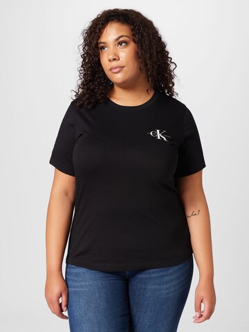 T-shirt Calvin Klein Jeans Curve en noir : devant