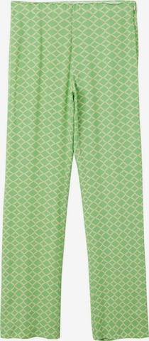 Regular Pantaloni de la MANGO pe verde: față