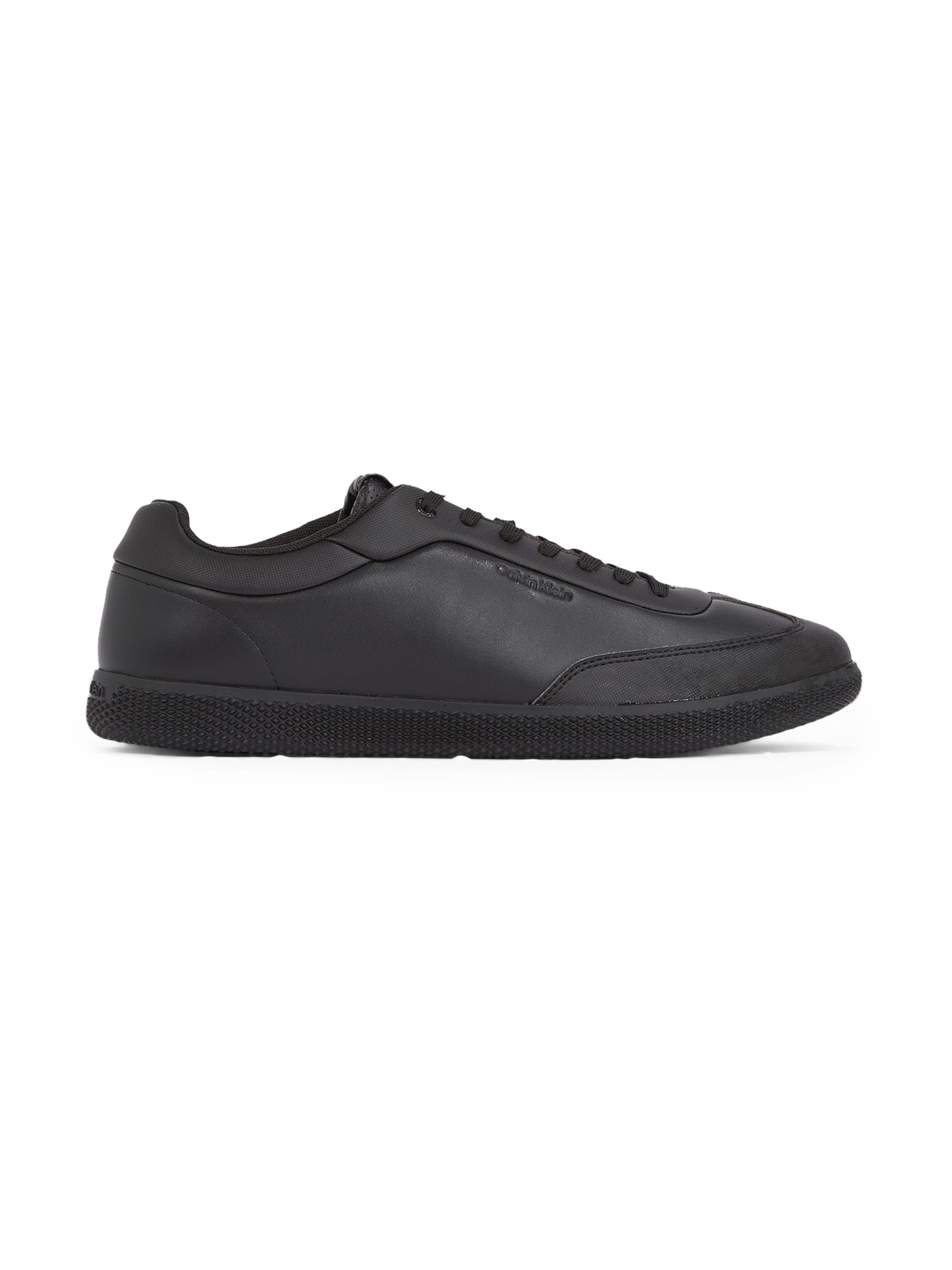 Sneaker low de la Calvin Klein pe negru