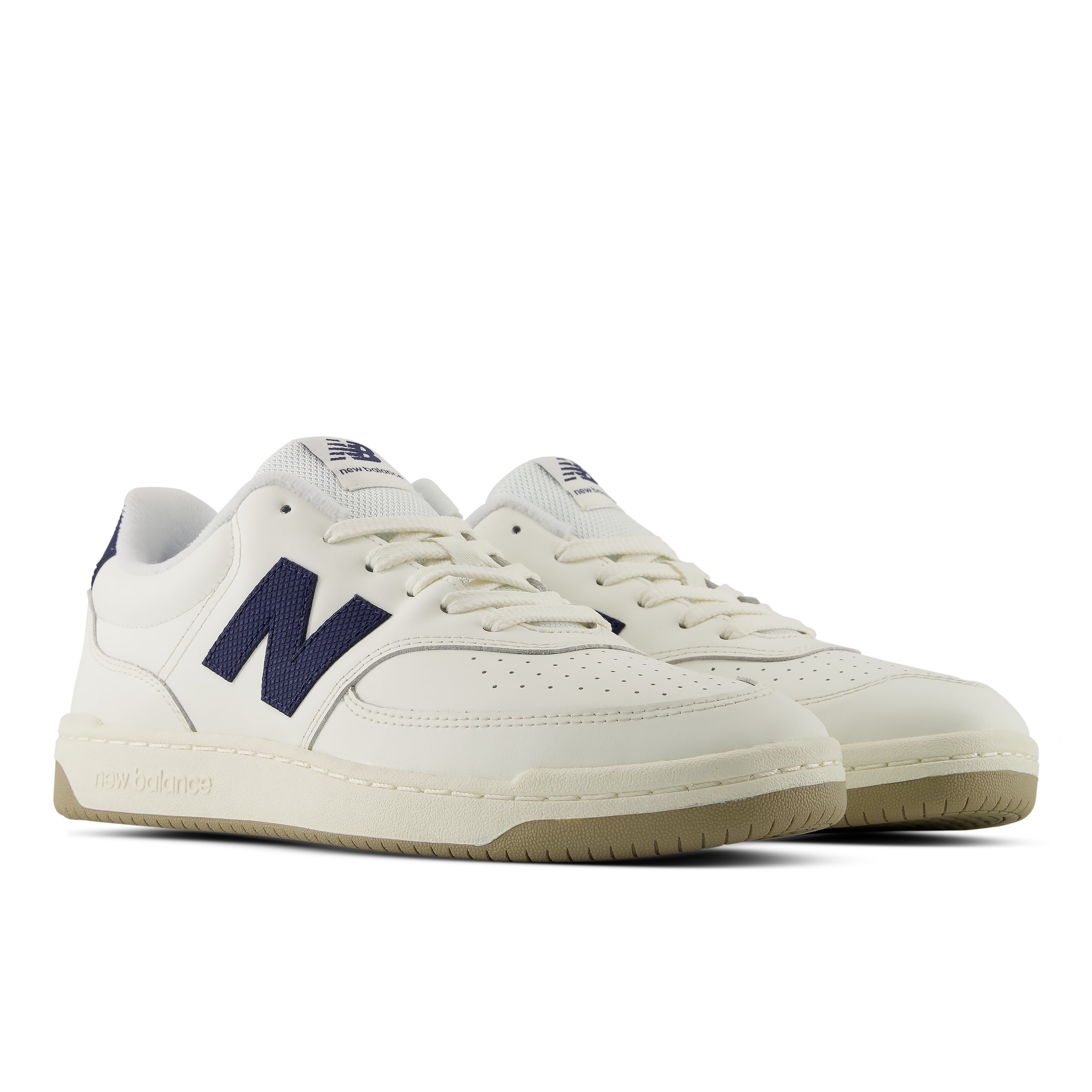 new balance Sneakers in White