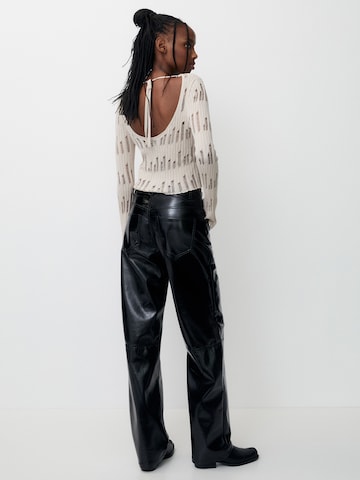 Pull&Bear Regular Broek in Zwart