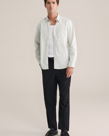WE Fashion - Loosefit Calças com pregas em preto