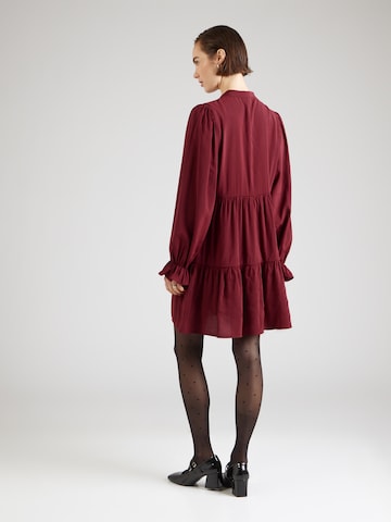 Abito camicia 'PCNessa' di PIECES in rosso