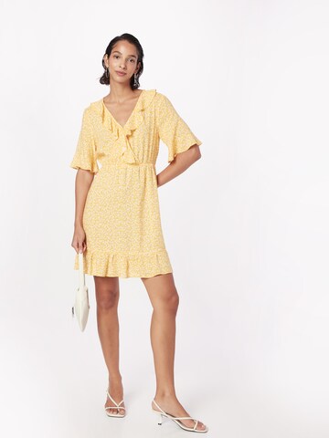 ABOUT YOU - Vestido 'Rea' en amarillo