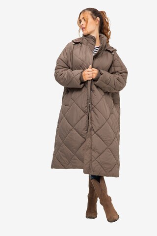 Studio Untold Between-Seasons Coat in Brown: front