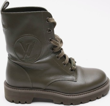 Louis Vuitton Dress Boots in 39 in Green: front