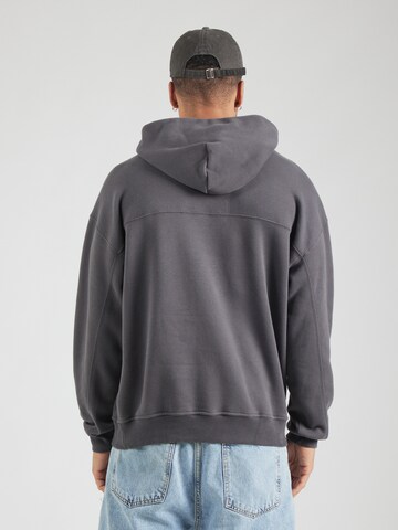 Sweat-shirt Abercrombie & Fitch en gris