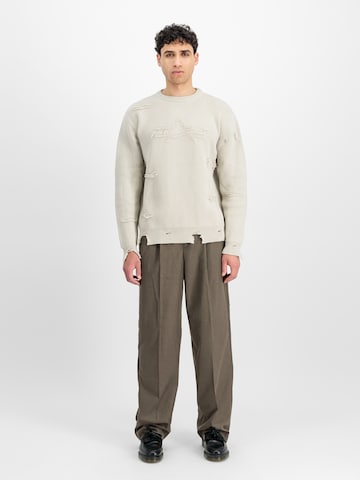 Sweat-shirt ALPHA INDUSTRIES en beige : devant