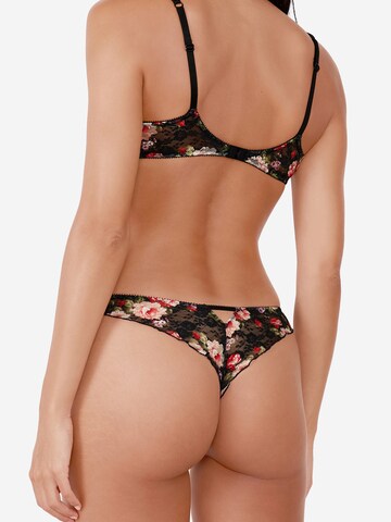 String di ETAM in nero