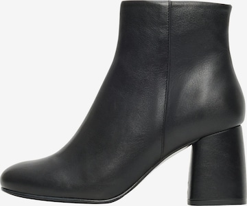 Bottines 'Falva' SELECTED FEMME en noir : devant