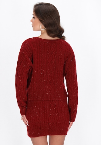 faina Sweater in Red