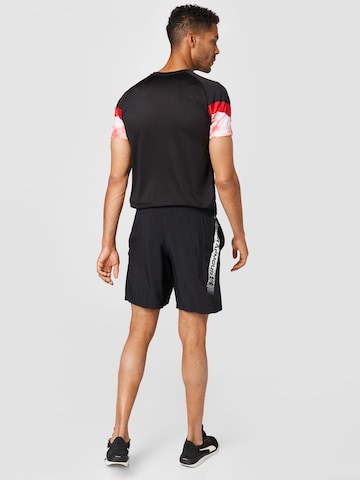 UNDER ARMOUR Regular Sportshorts in Schwarz