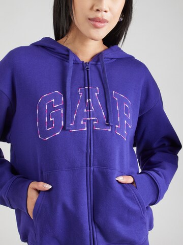 GAP - Casaco em moletão 'HERITAGE' em roxo