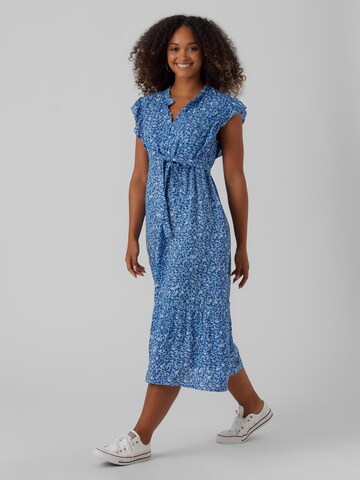 Robe-chemise 'Dee Lia' MAMALICIOUS en bleu