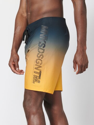 Șorturi de baie de la KOROSHI pe galben