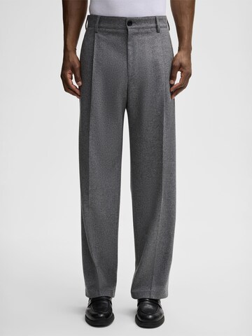 STRELLSON Loose fit Pleated Pants ' Jarod ' in Grey: front
