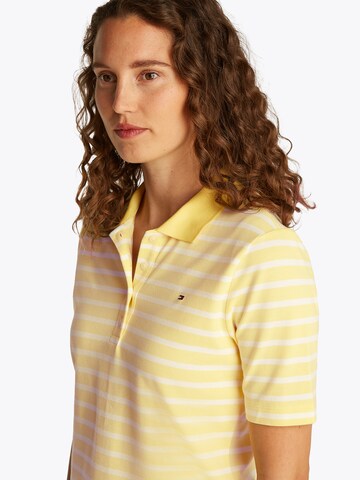 TOMMY HILFIGER Koszulka '1985' w kolorze żółty
