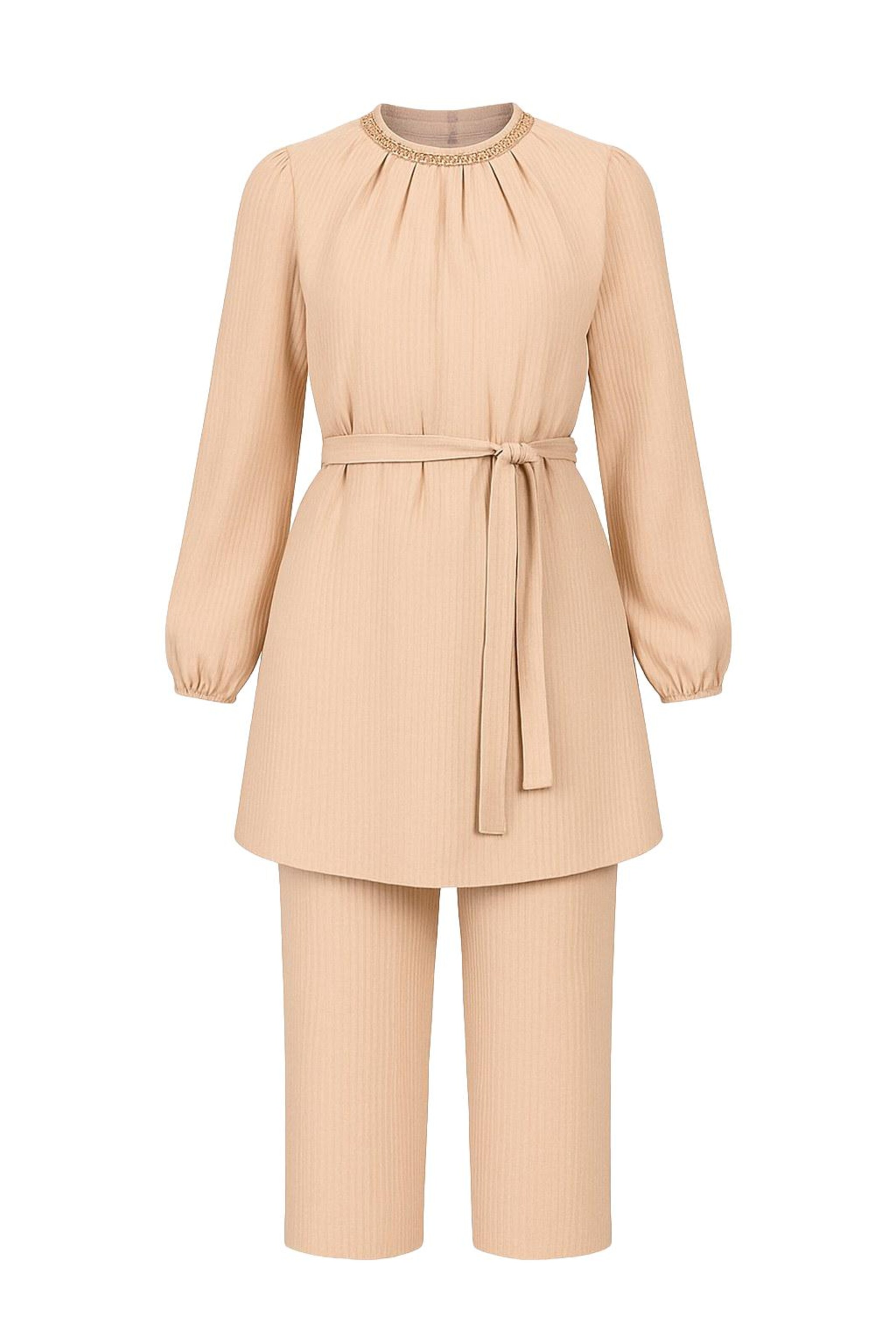 MODAMIHRAM Pantsuit in Beige: front