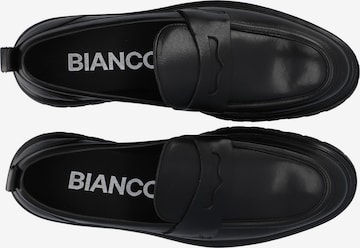 Chaussure basse Bianco en noir