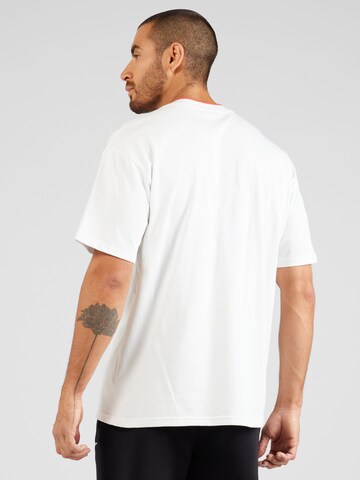 T-Shirt Nike Sportswear en blanc