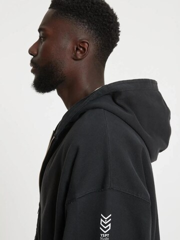 YSPT Studio Zip-Up Hoodie 'CHALLENGER' in Black