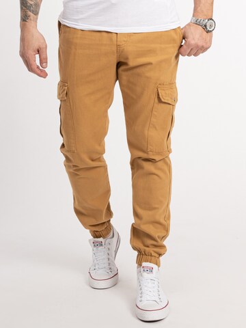 Rock Creek Tapered Cargo Pants in Brown: front