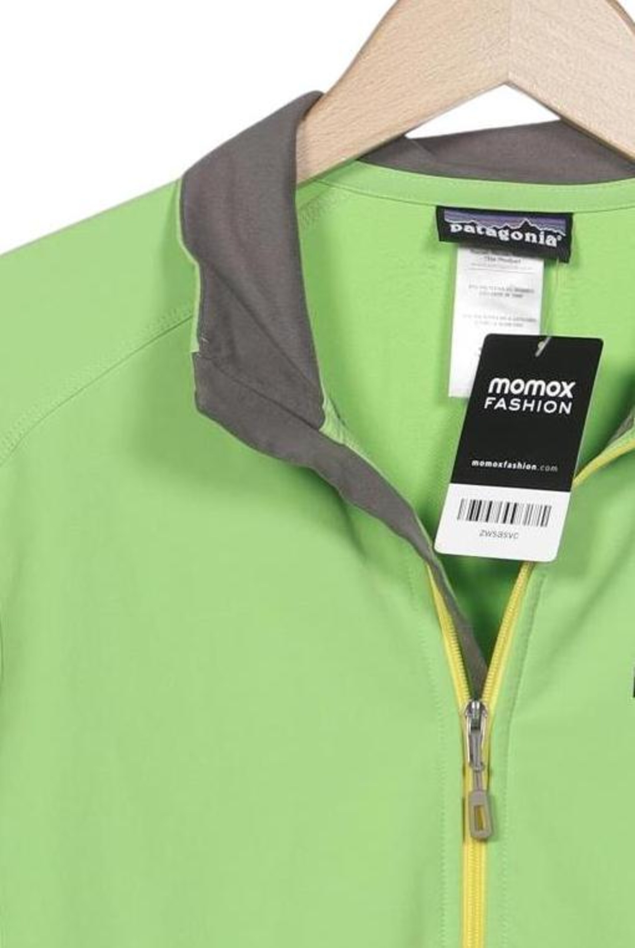 PATAGONIA Jacket & Coat in S in Green