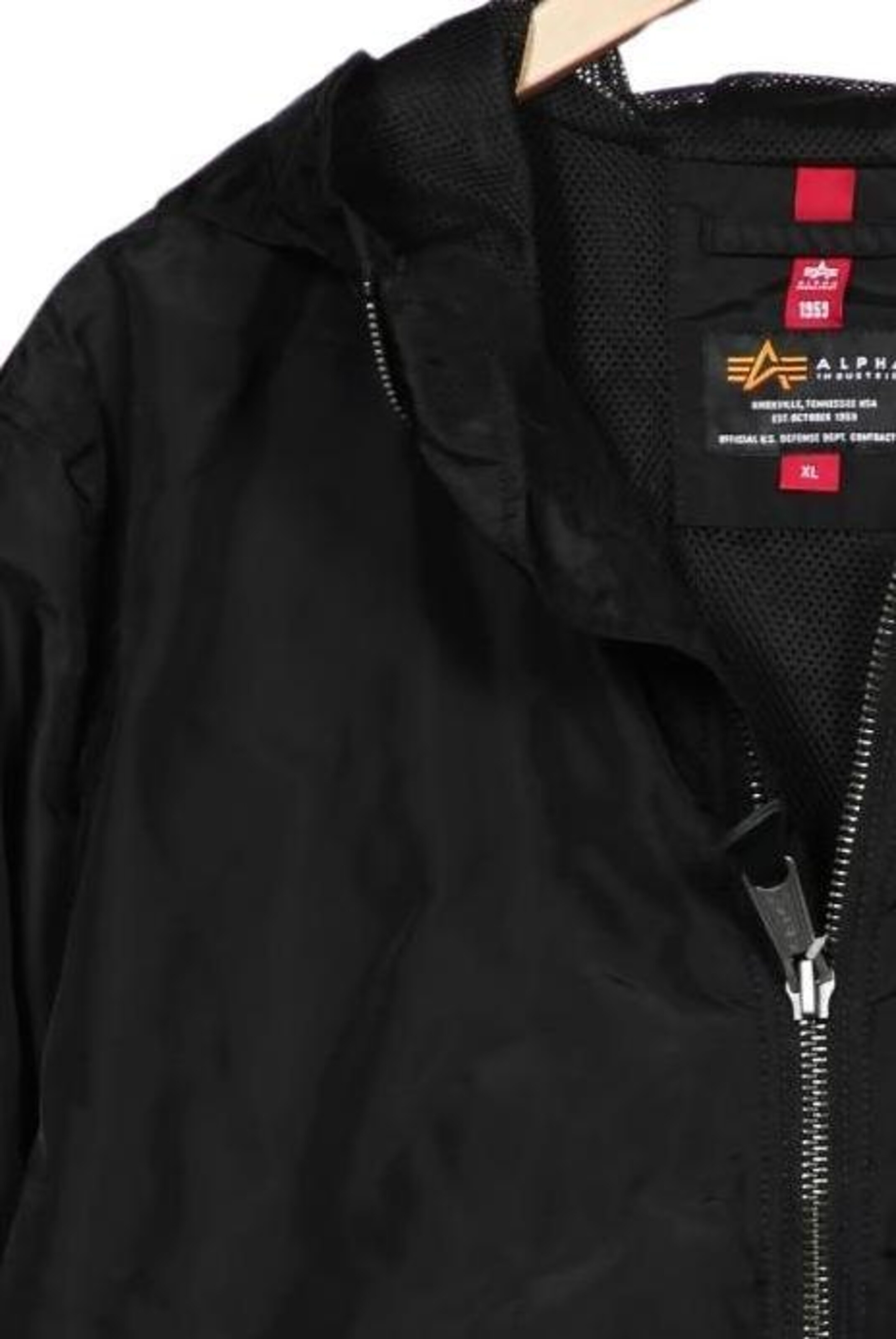 ALPHA INDUSTRIES Jacke XL in Schwarz
