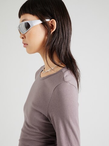 T-shirt 'Milly' WEEKDAY en marron