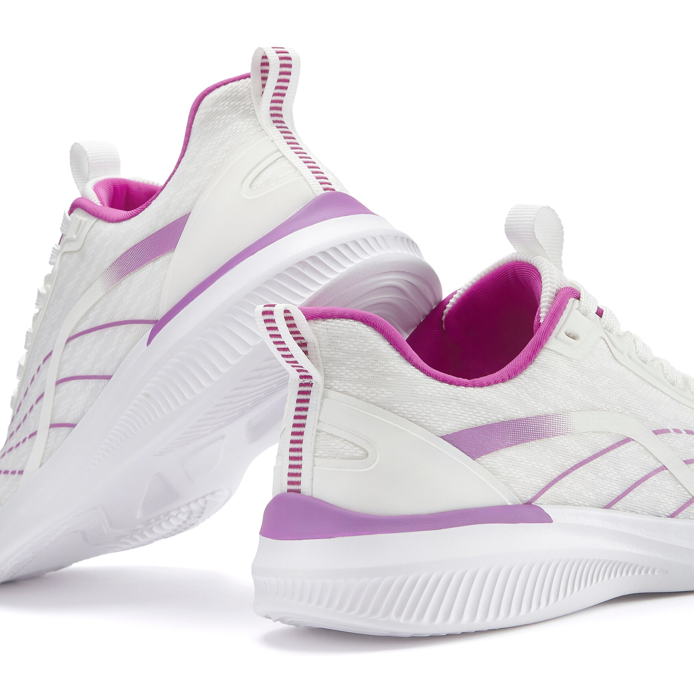 LASCANA Låg sneaker i vit