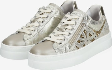 Nero Giardini Sneakers laag in Goud