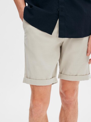 SELECTED HOMME Loosefit Shorts 'Luton' in Beige