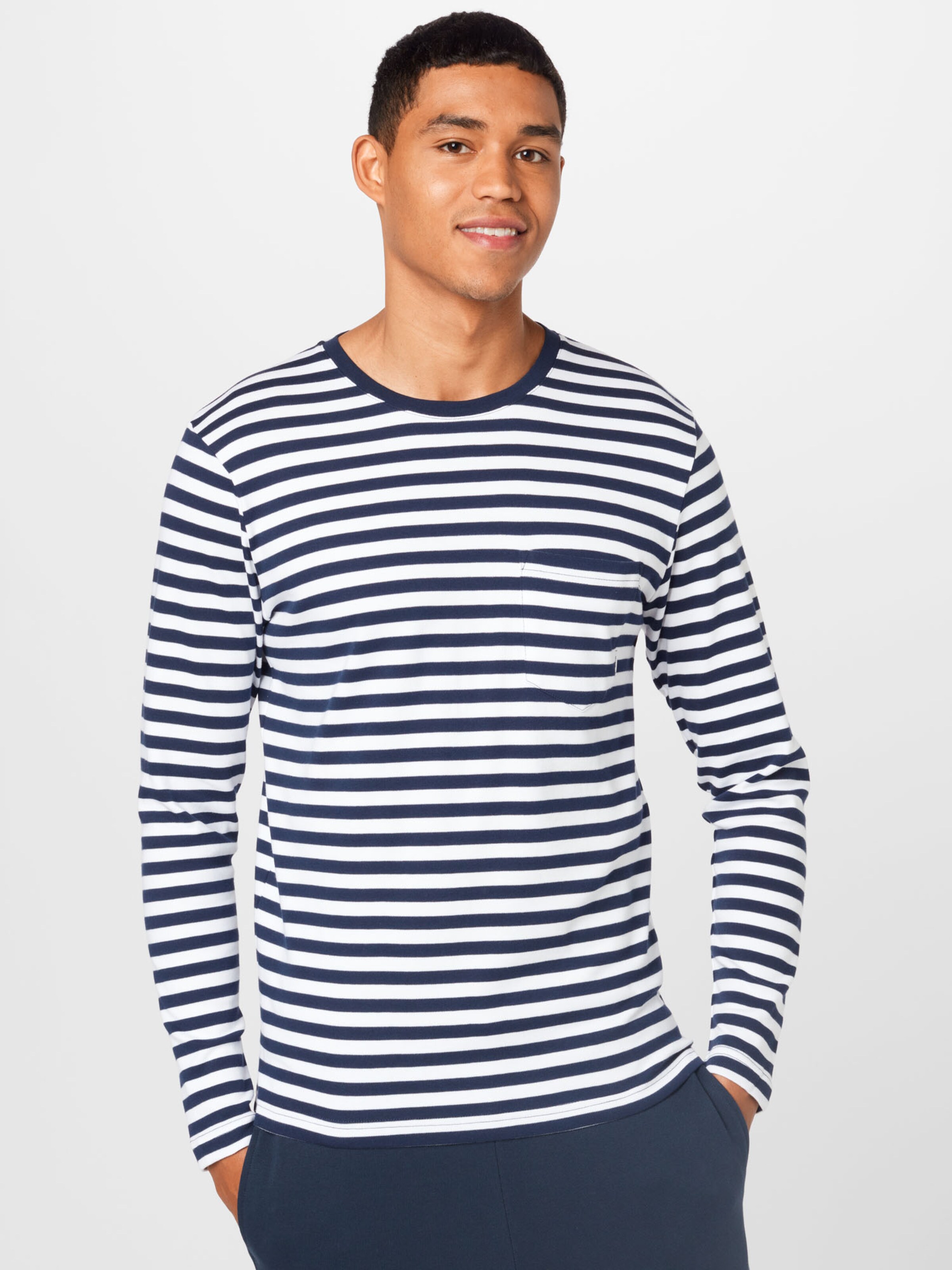 Makia t shirt sale