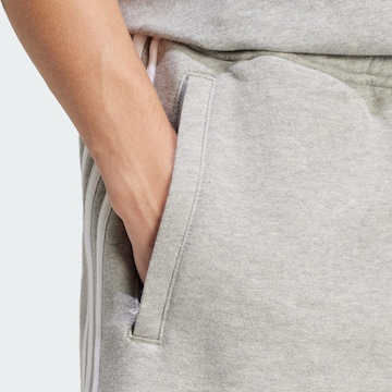 ADIDAS ORIGINALS Regular Trousers 'Adicolor' in Grey