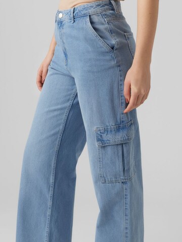 Regular Jeans cargo VERO MODA en bleu