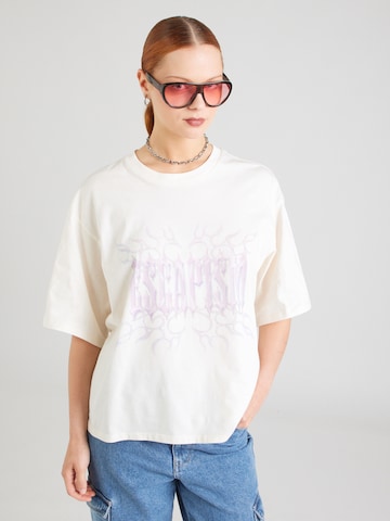 Monki Shirt in White: front