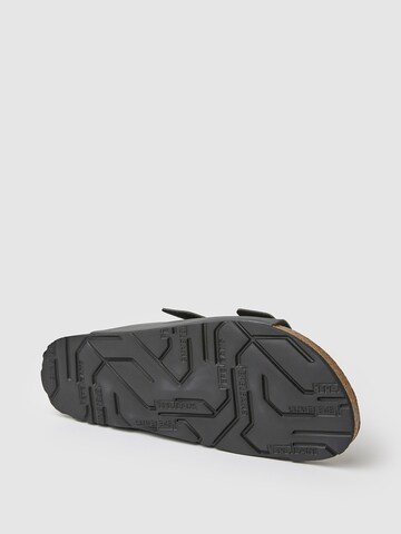 Pepe Jeans Sandals in Grey
