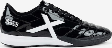 MUNICH Platform trainers 'M39' in Black: front