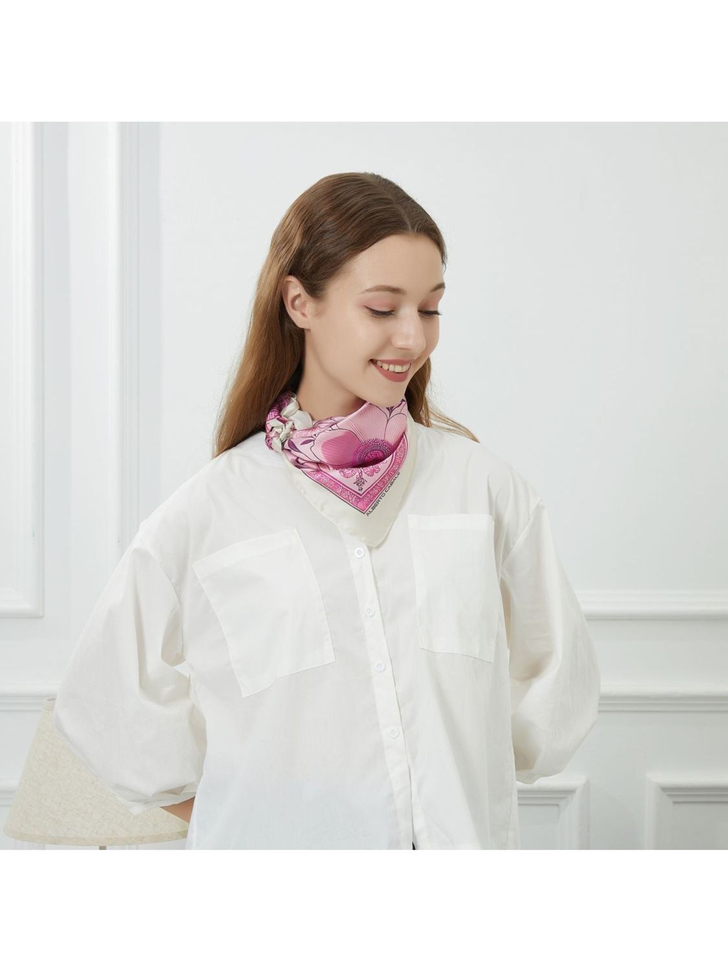 alberto cabale Scarf 'Cléo' in Pink