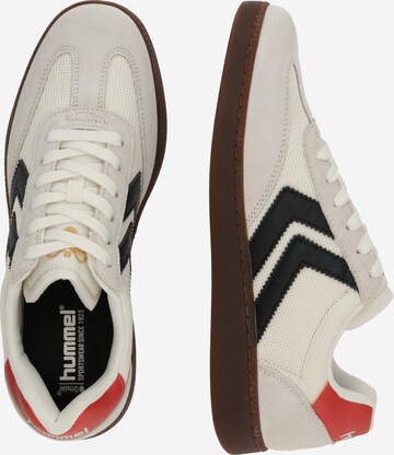 Sneaker bassa di Hummel in bianco