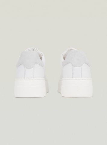 Baskets basses G-STAR en blanc : devant