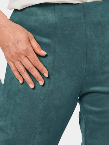 Goldner Slim fit Pleat-Front Pants in Green