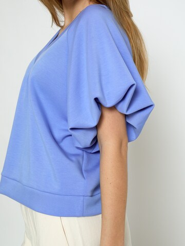 Peppercorn Toppi 'Minnie' värissä sininen