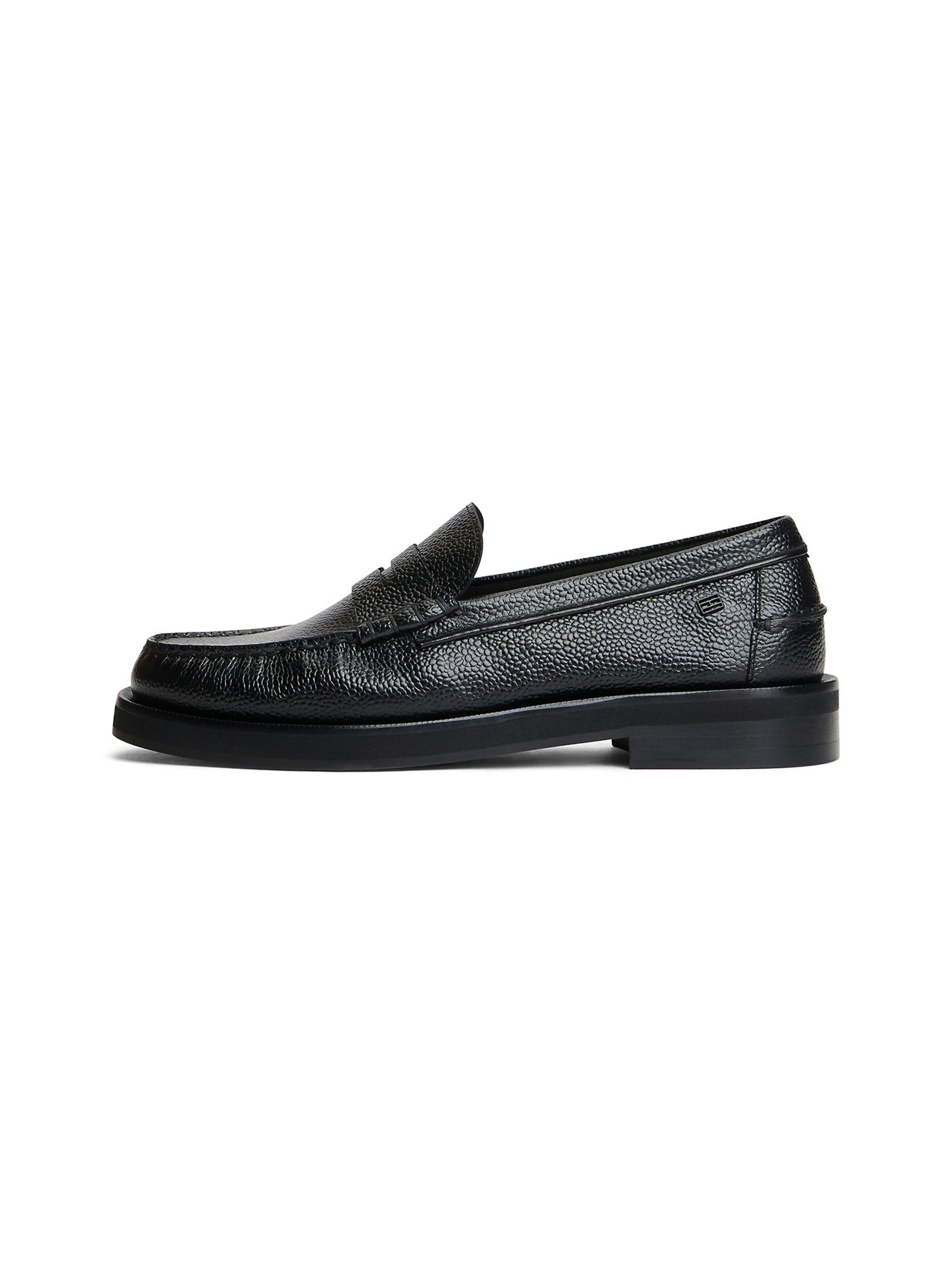 TOMMY HILFIGER Chaussure basse en 40 en noir, Vue avec produit